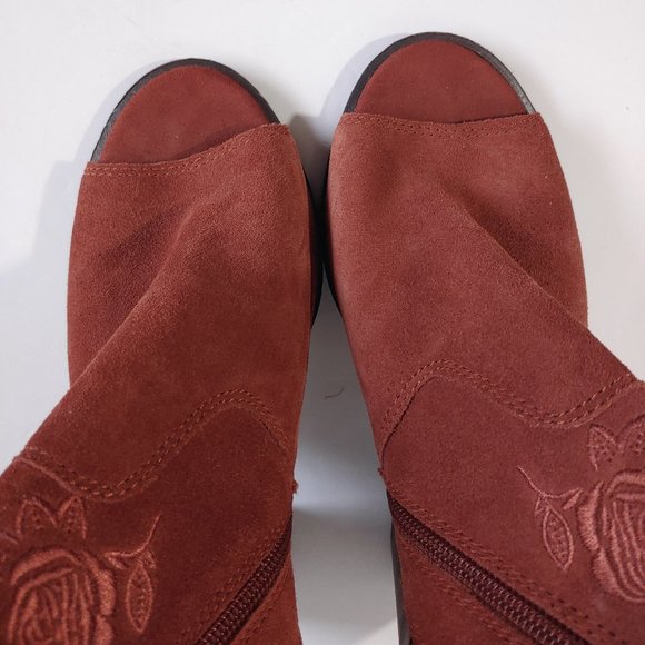 Lucky Brand red Orange Retro 70s Western Embroidered Leather Bootie - Picture 8 of 9